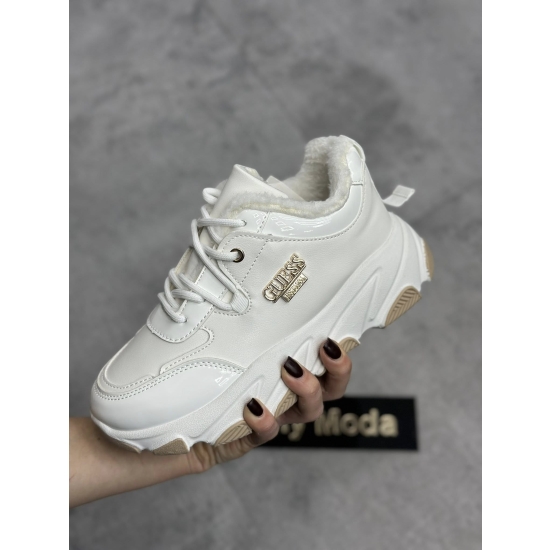 SNAKERSY ADIDASY OCIEPLANE 01